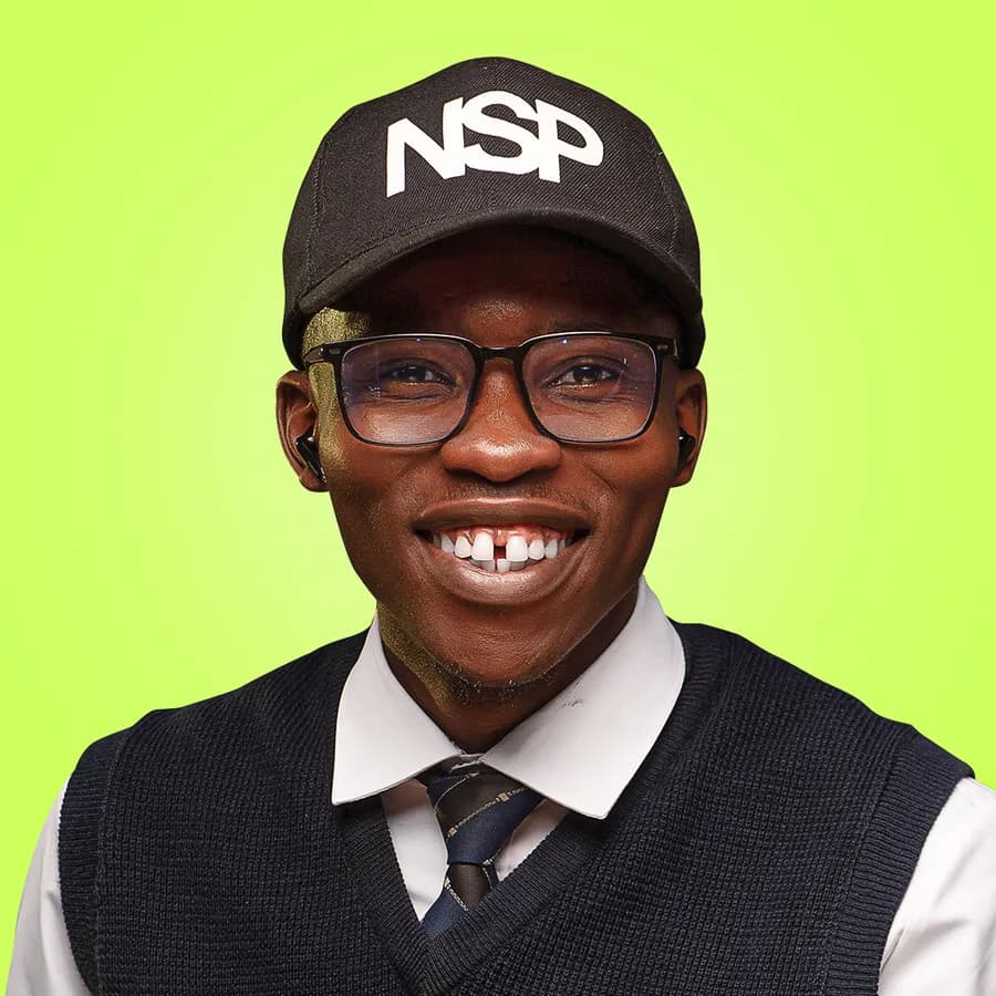 Maxwell, NSP host, in an NSP cap